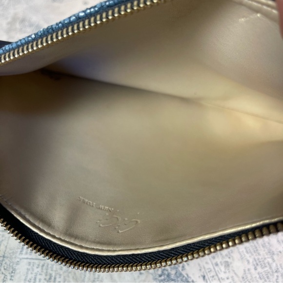 GiGi New York Pouch Stingray bag - Picture 10 of 10